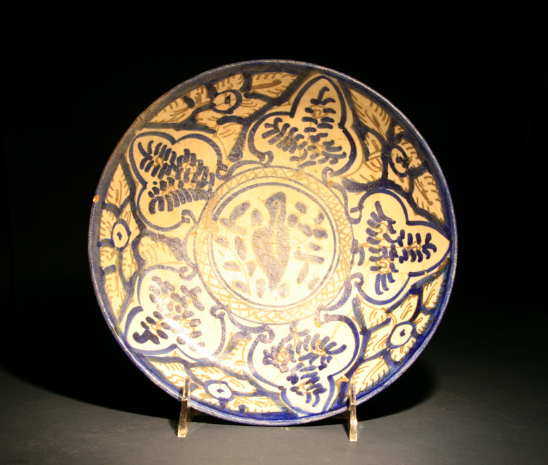 A Safavid Pottery Blue & White Plate, Iran 17th century AD